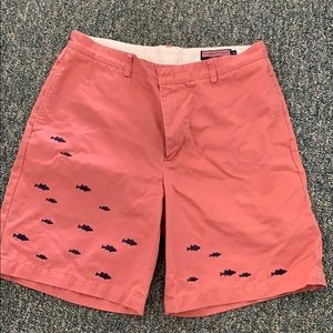 Men’s Pink Vineyard Vines shorts with sharks.